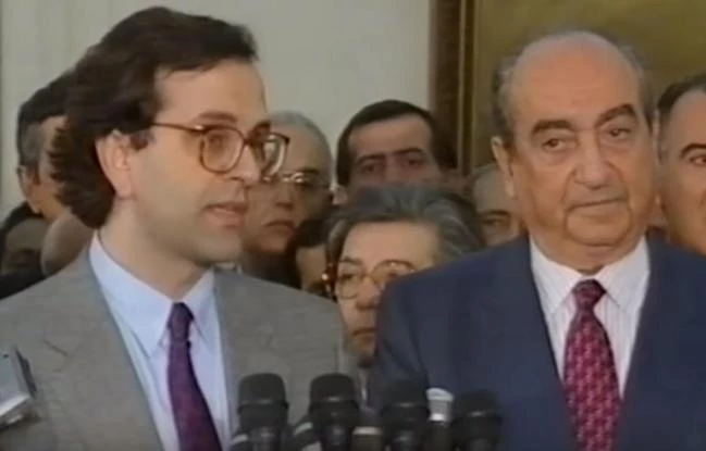 Όταν ο Σαμαράς παρέδιδε το ΥΠΕΞ στον πρωθυπουργό Μητσοτάκη (βίντεο)